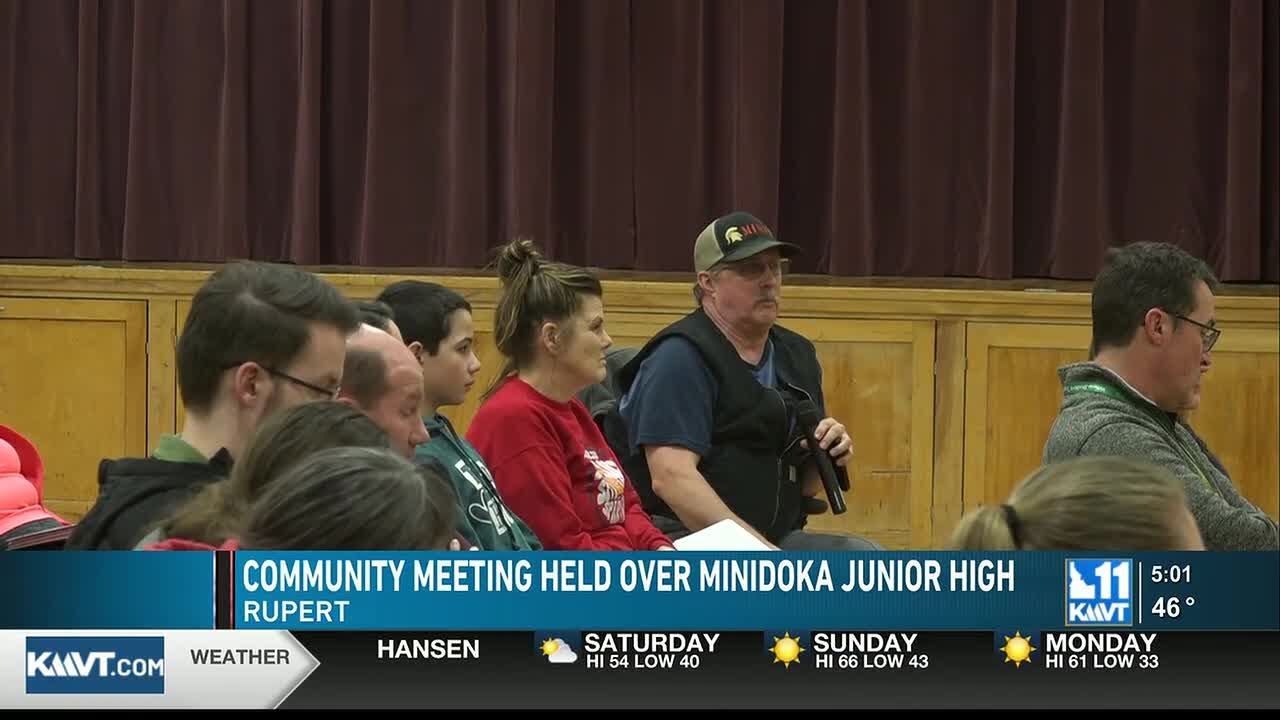Community meeting held over Minidoka Junior High possible closure