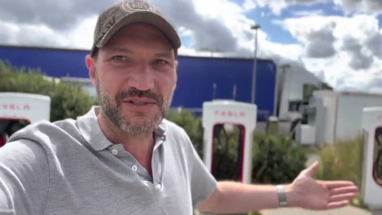 Audi e-tron am Tesla Supercharger laden?! | Hermann Niesig in D&auml;nemark!
