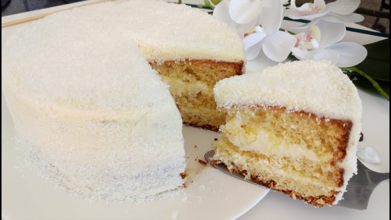 TORTA DE COCO CON CREMA DE COCO
