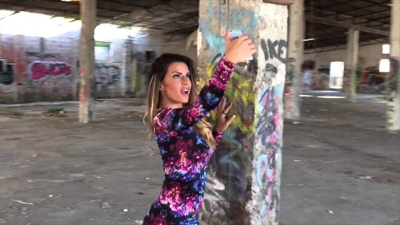 ΠΡΟΣΚΛΗΣΗ ΓΙΑ 2 ΧΡΙΣΤΙΝΑ ΚΟΛΕΤΣΑ official video clip HD