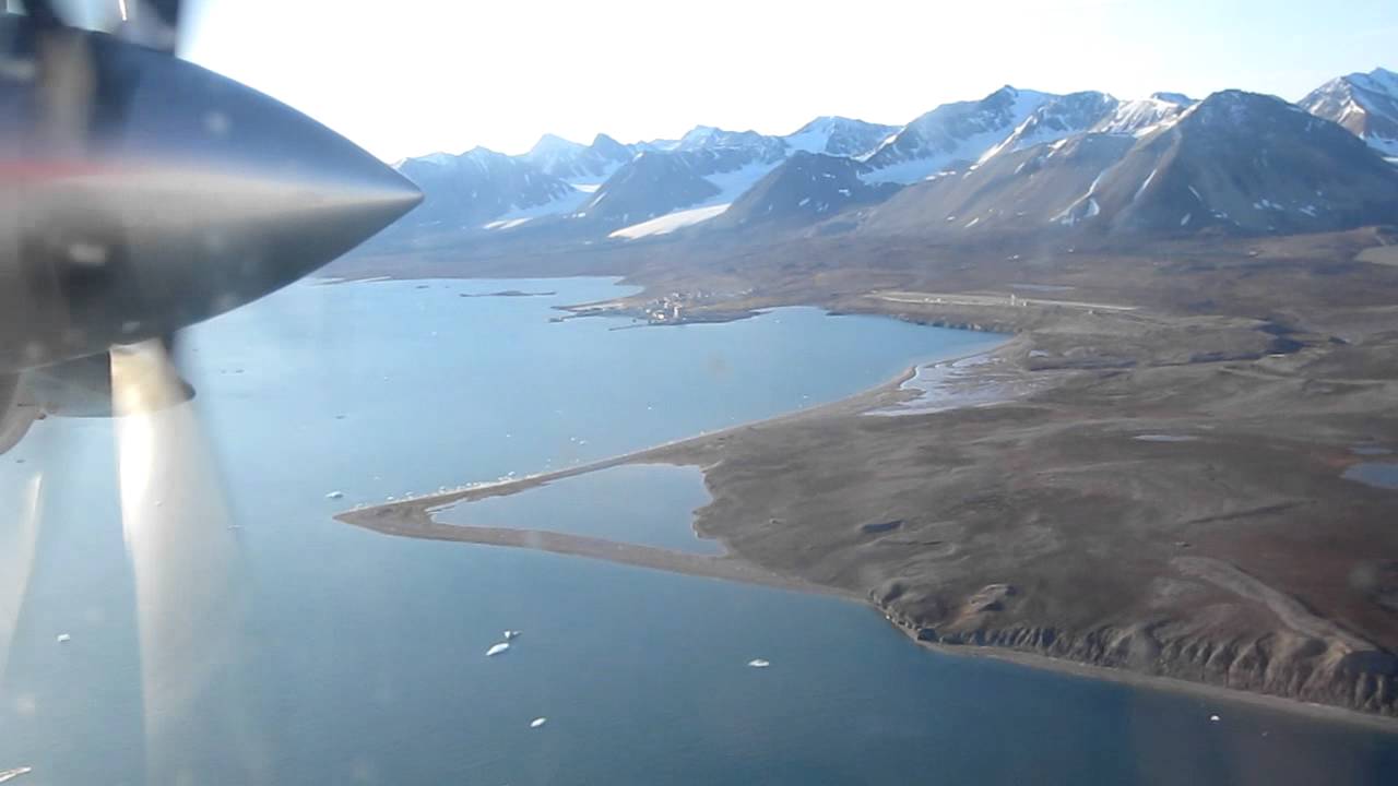Landing Ny-Ålesund Airport, Hamnerabben (ENAS), Svalbard