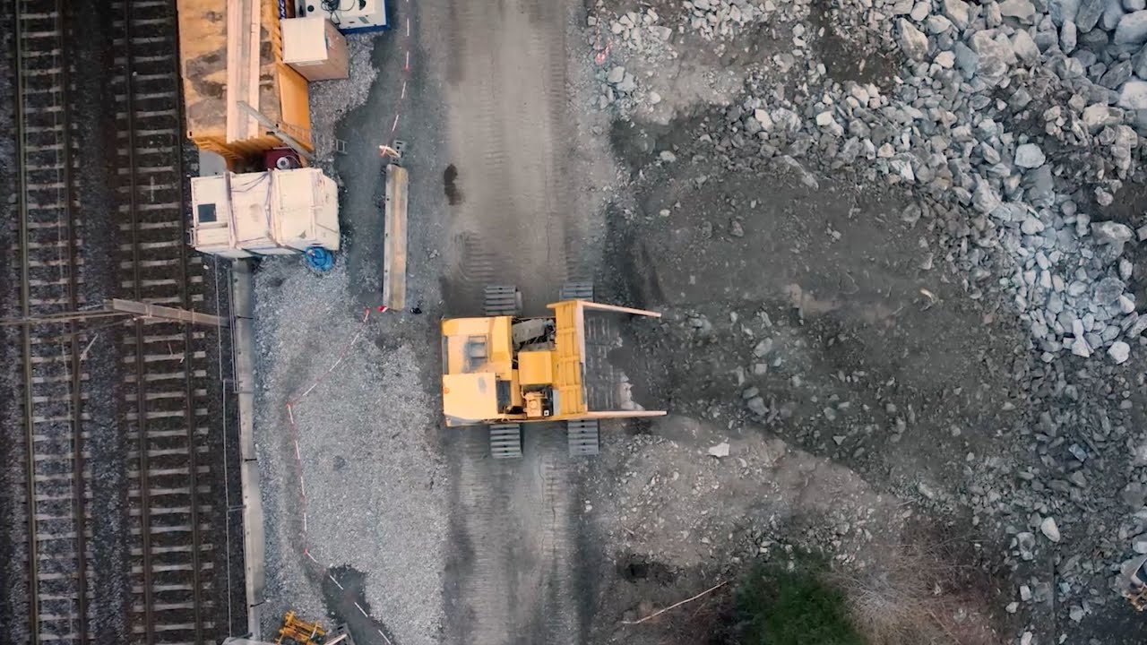 Déblaiement de la galerie ferroviaire de la Brèche en Maurienne par Bianco et SNCF Réseau.