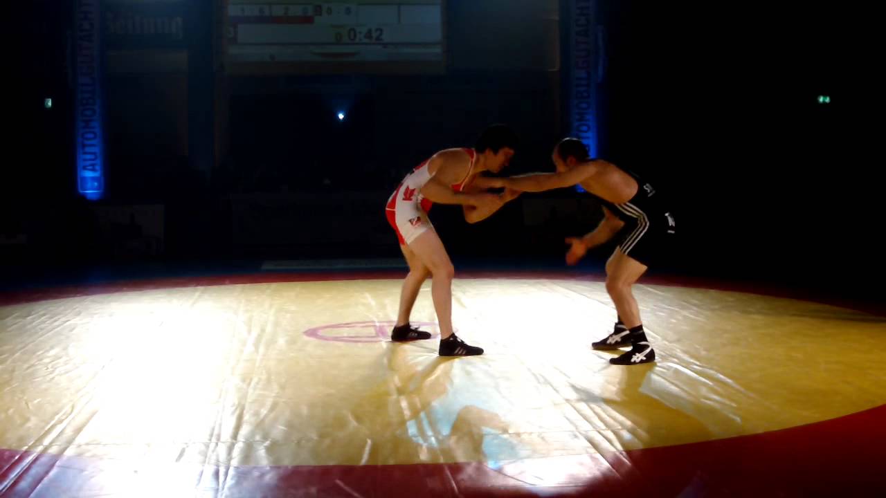 Freistil 60kg Atmir Khromov - Ghenadie Tulbea 0:4 SS 1:6 2:0 3:0 2:3