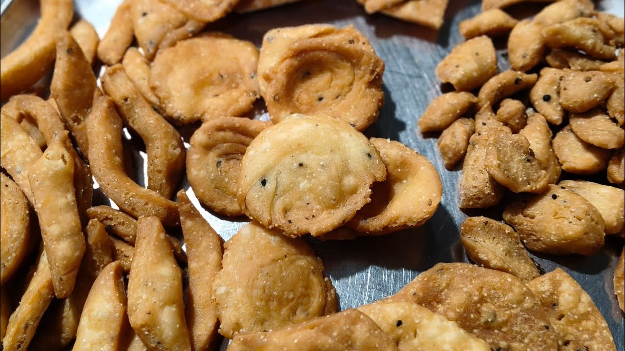 Ghar ki Mathari #trending #virdavan #dailyvlog #cooking #cookingfood #recipe #matharirecipe #vlog 