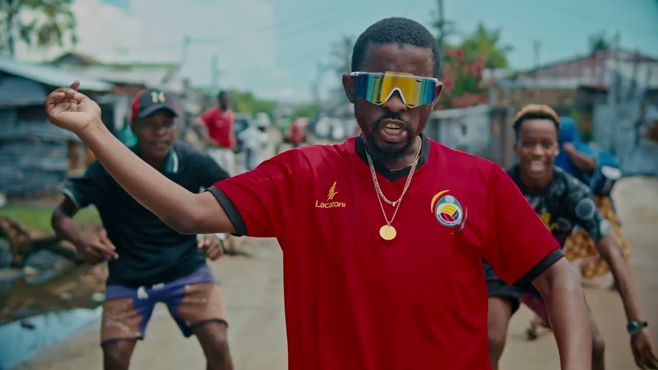 Hel Badina - Amanheceu ( Oficial Music Video)