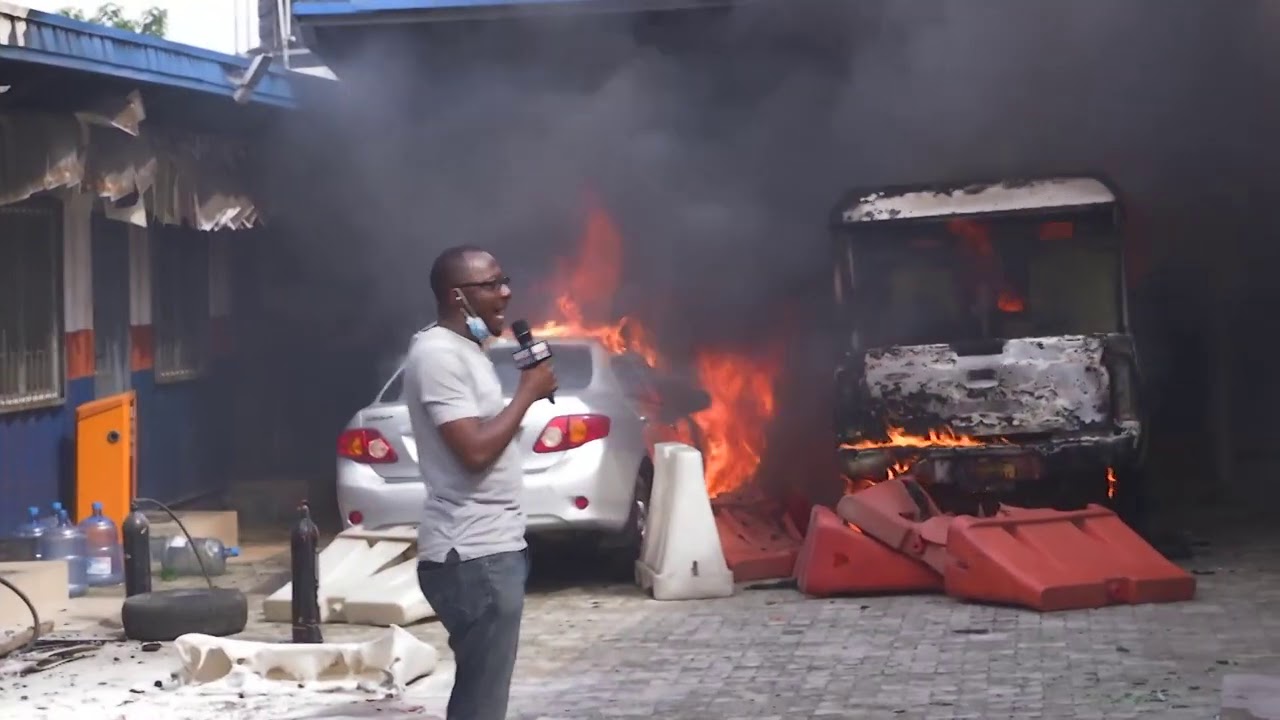 #EndSARS: Lekki-Ikoyi link bridge aftermath #BlackOutTuesday