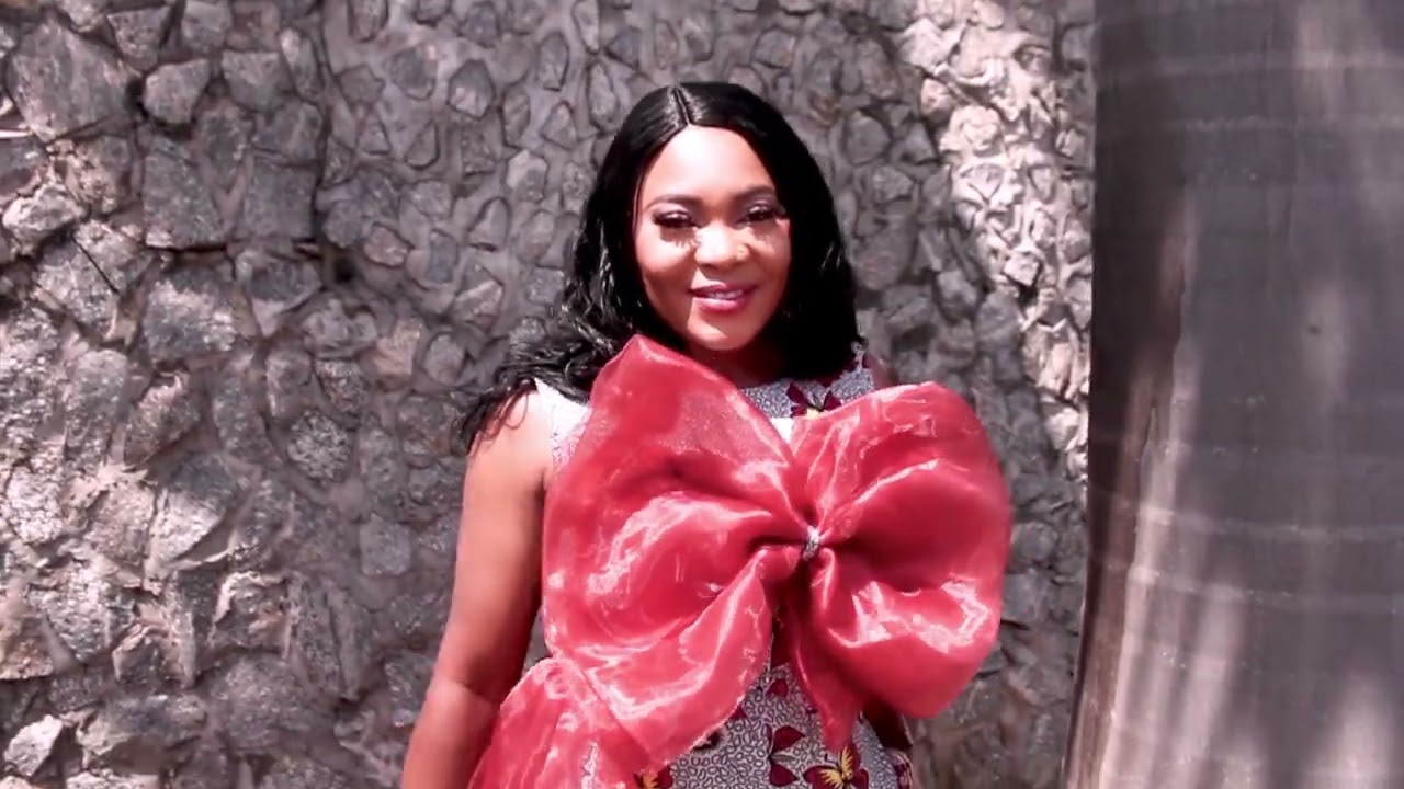 Tsue Tsele video by Fiona Agaa ft Egyptian Cairo.