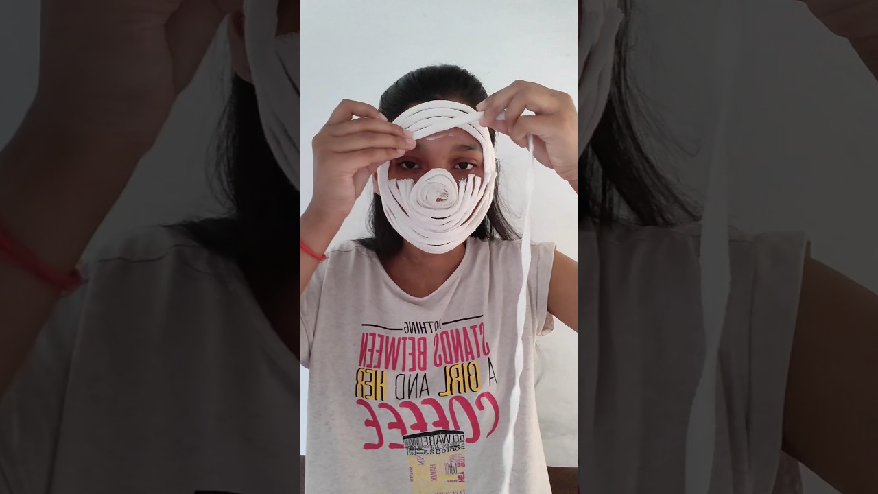 DIY Wool Skin Makeup 😱#challenge #diy #craft #woolskinmakeup #shorts #yarnmakeup #yarn #makeup #art