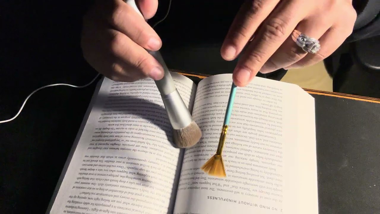 📖 Brushing, touching and turning pages | AMSR (no talking) 