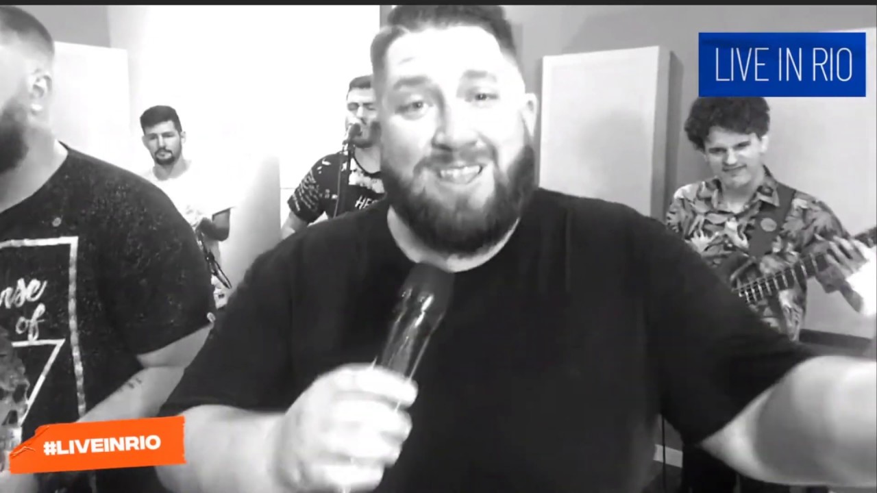 Agora Deu Samba - Suspicious Minds (Ao Vivo no Live In Rio)