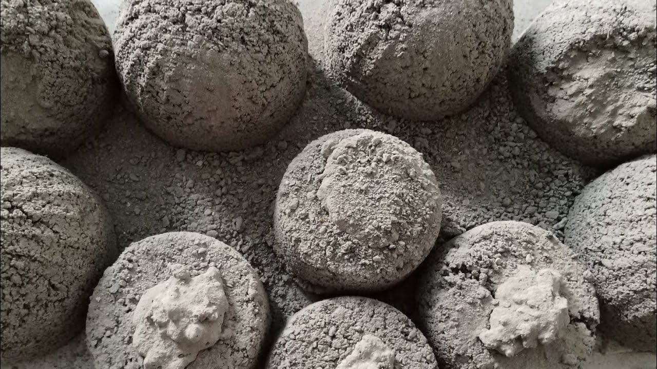 Extremely amazing crunchy, crispy and gritty 🩶 texture floor crumbling||#asmr #crunchycrumbles 
