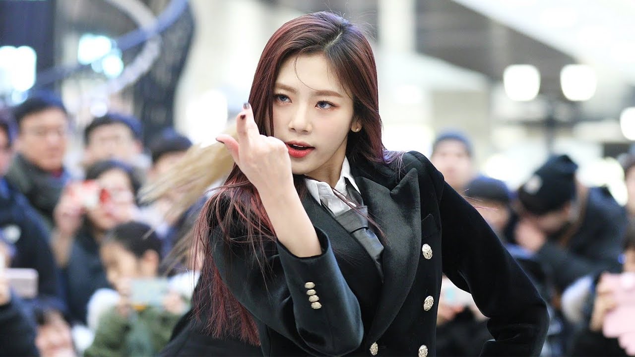180127 드림캐쳐(DREAMCATCHER) - GOOD NIGHT 지유 직캠 (Jiu Focus) [분당 AK플라자 버스킹] 4K 직캠 by 비몽