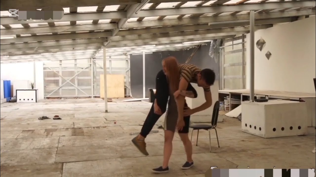 Small Girl Lift and Carry with Big Man!