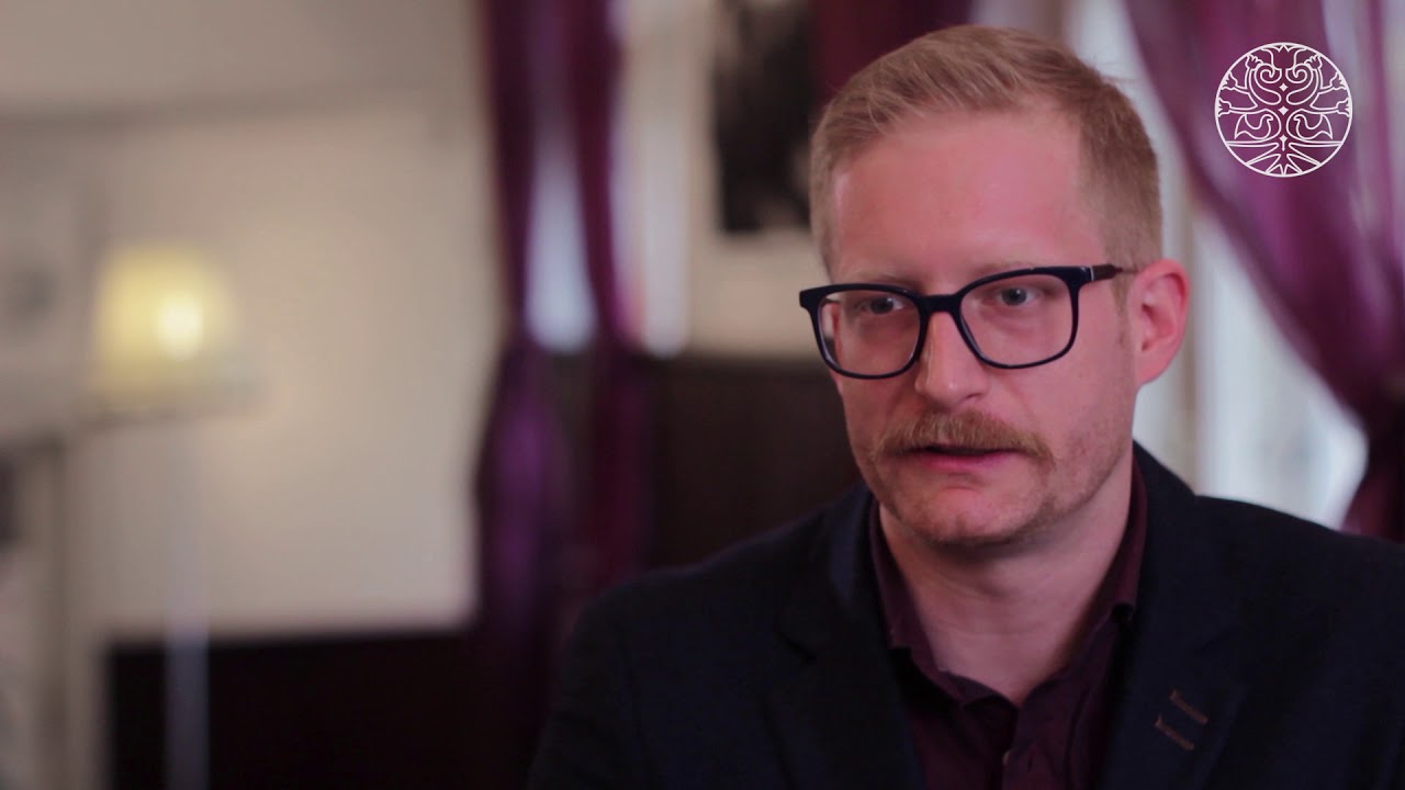 Folkudvar - Portré: ifj. Zsuráfszky Zoltán
