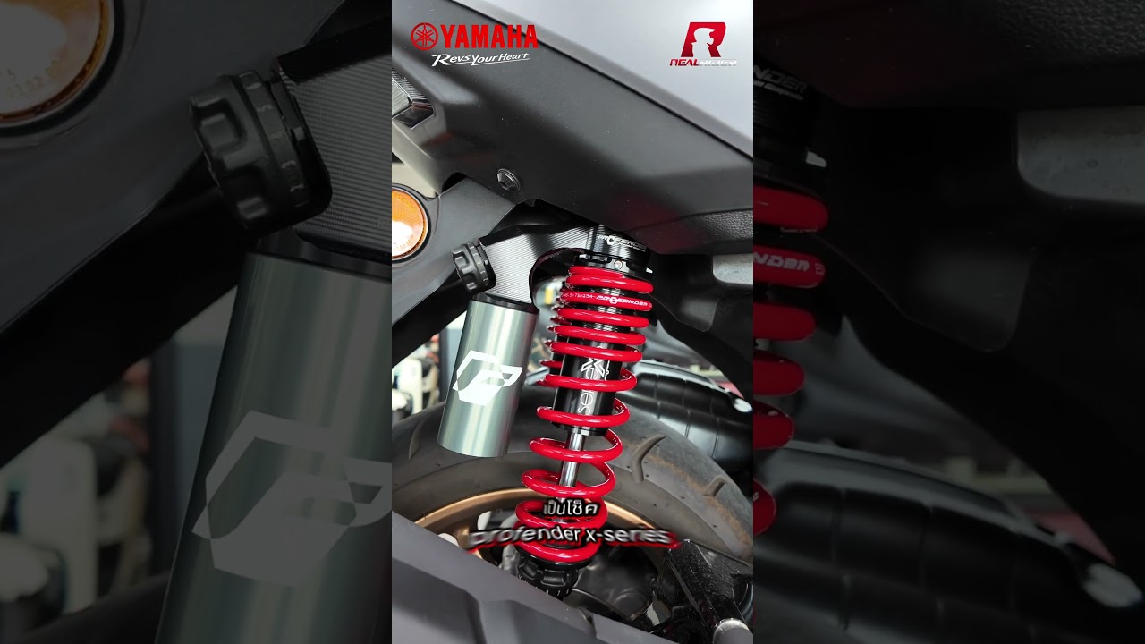 Этот NMAX получил модернизированный задний амортизатор от Profender X-Series, а также новые боков...