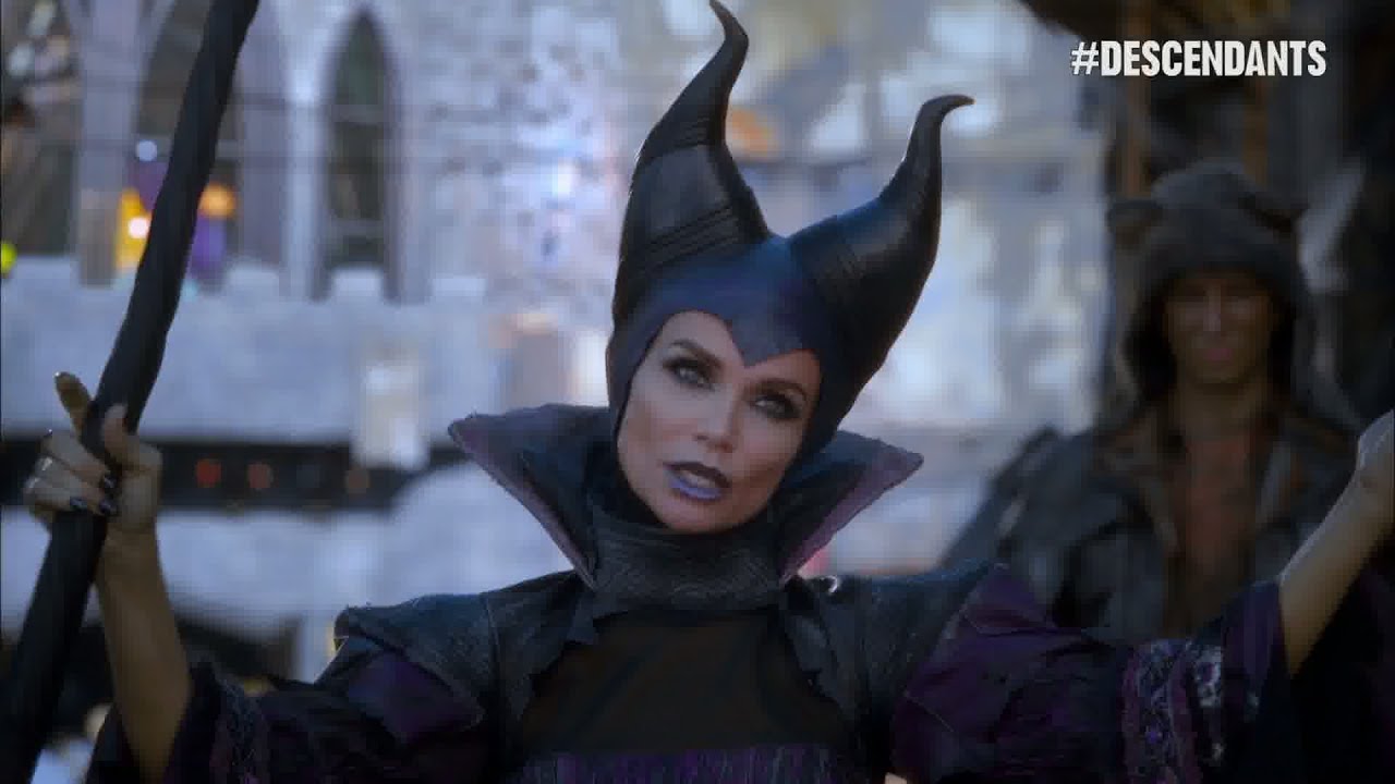 Descendants - Extrait : L'annonce de Maléfique