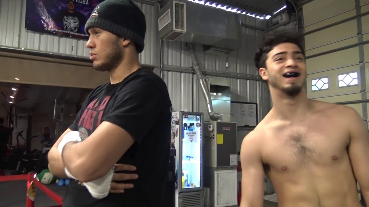 DAVID BENAVIDEZ SPARRING DAY AT RGBA EsNews Boxing