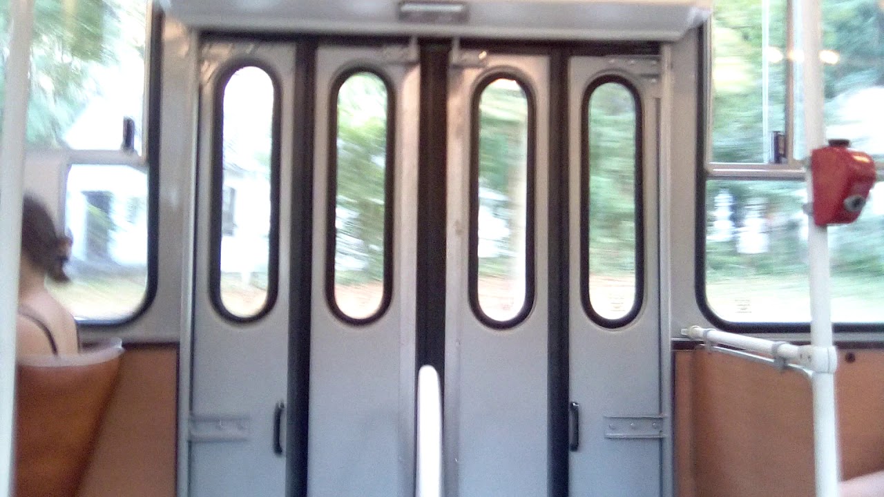 R158 nosztalgia j&aacute;rat Ikarus z60