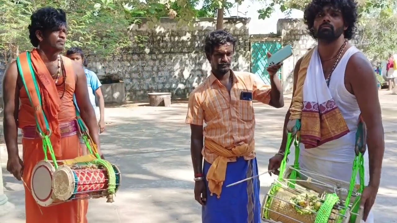 எந்த திசையிலு உன் முகமே... பாடல் பம்பை இசையோடு கேட்டு மகிழுங்கள்...