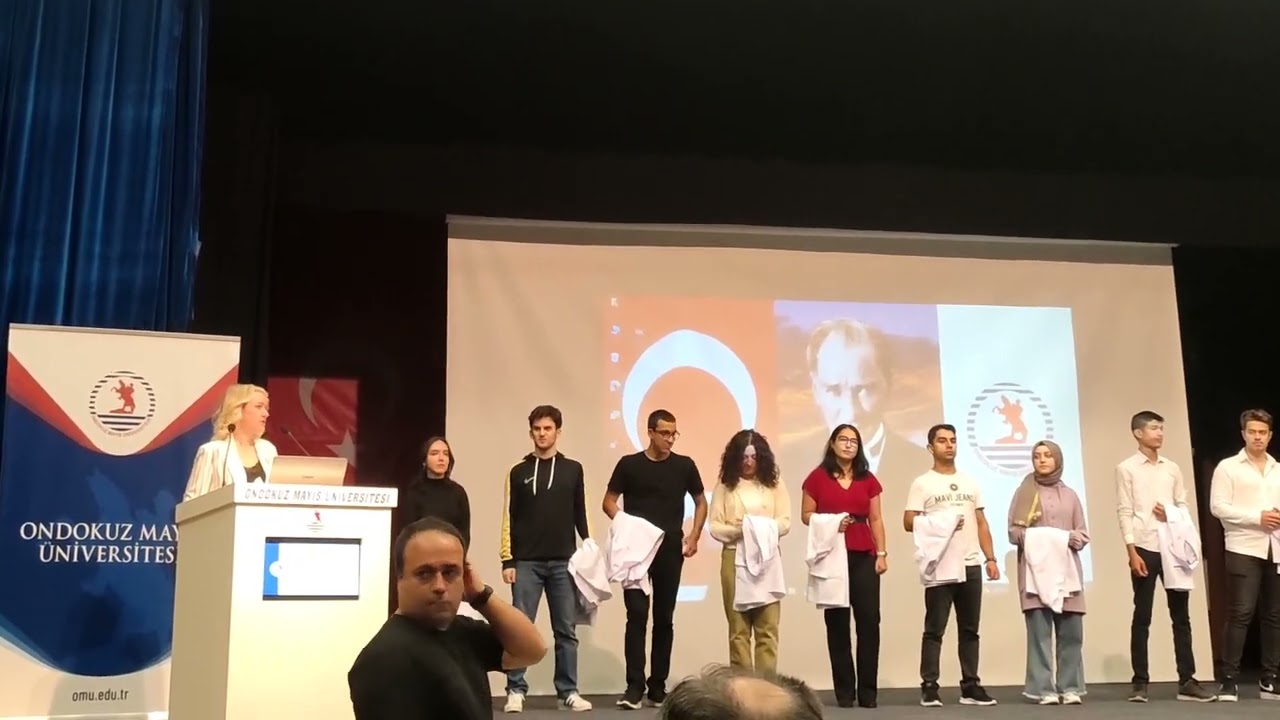 OMÜ TIP FAKÜLTESİNDE ÖNLÜK GİYME TÖRENİ