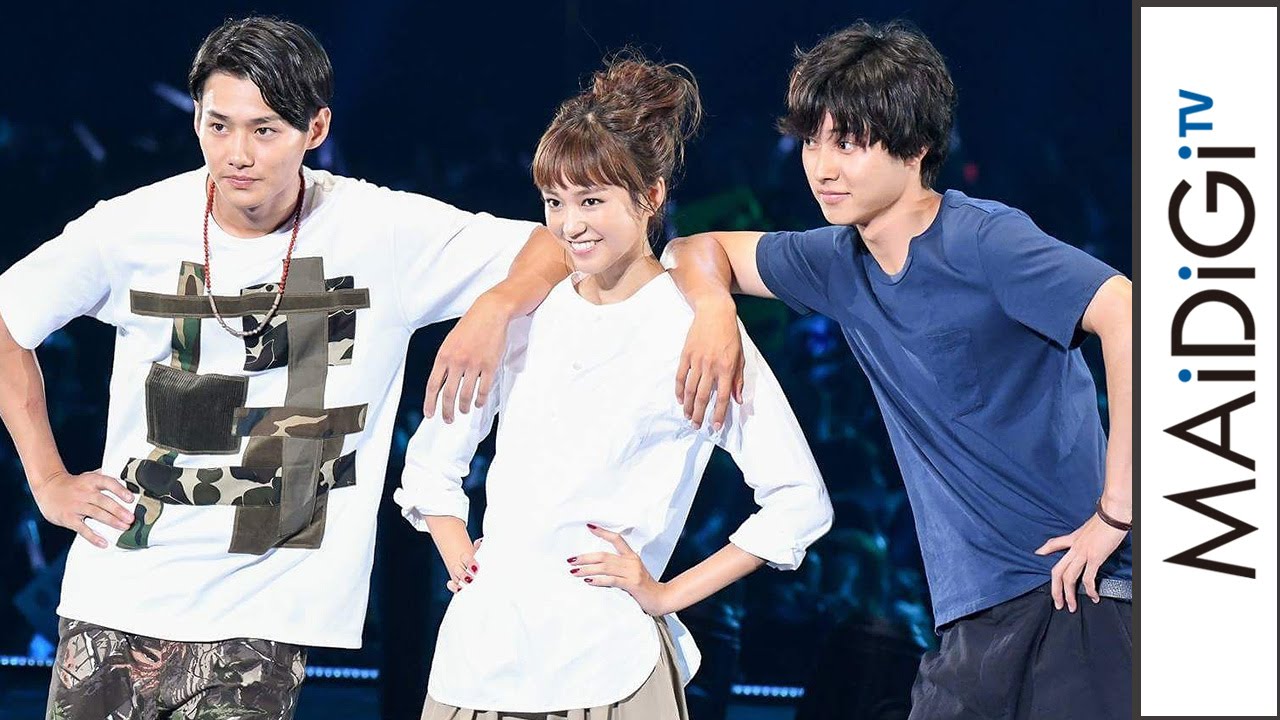 桐谷美玲、山崎賢人＆野村周平とランウエー　月9秘話も明かす　「TGC2016 A/W」