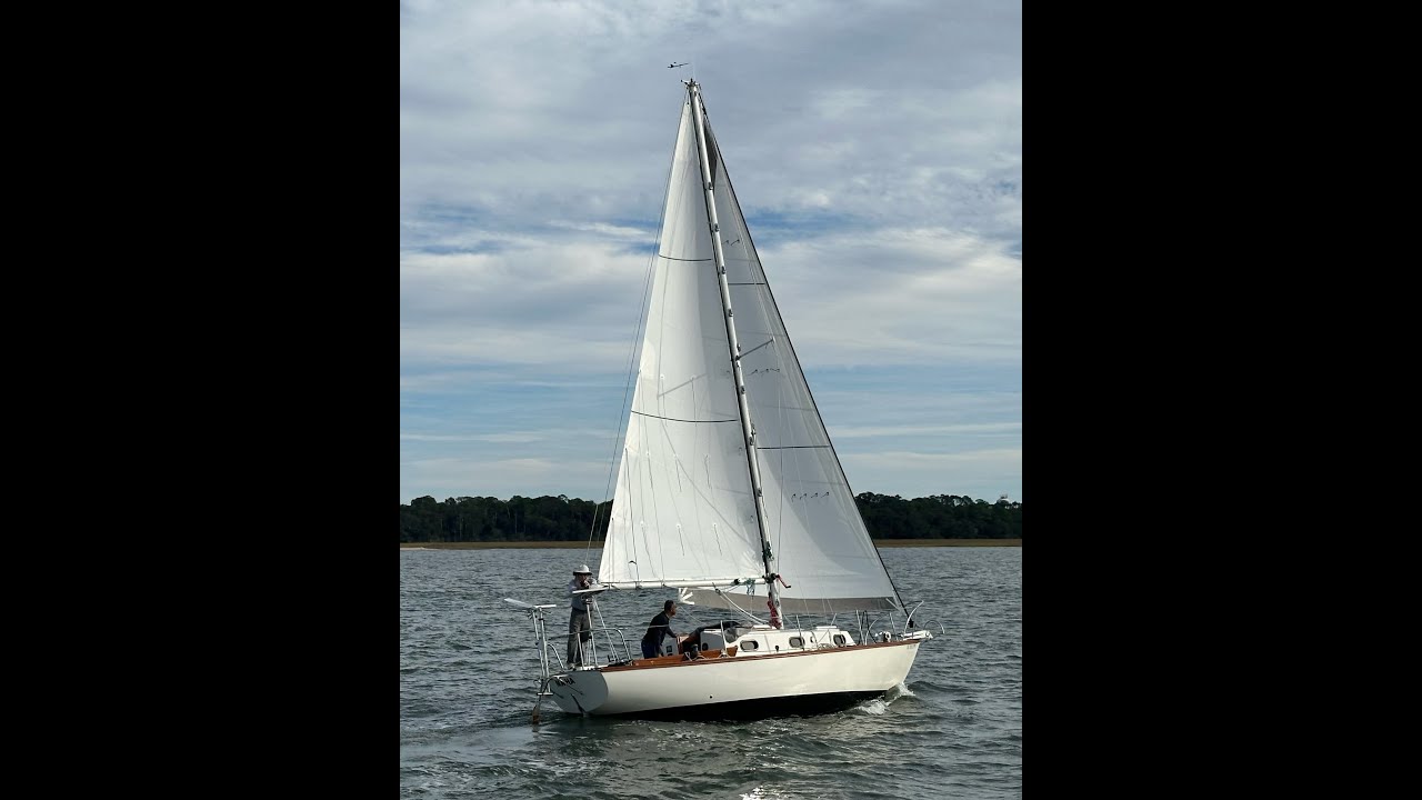 Cape Dory 27 Voyager Edition Refit Tour