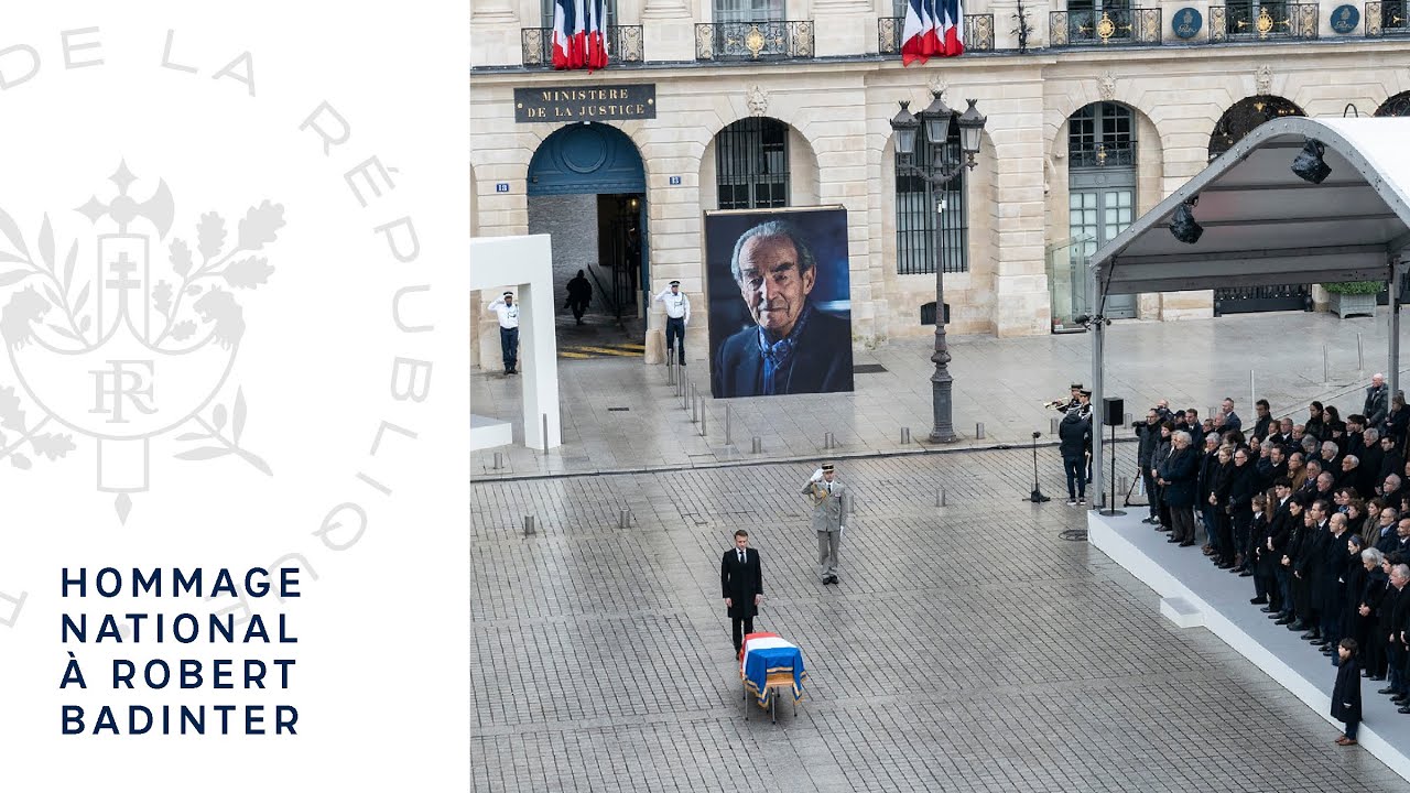 Hommage national à Robert Badinter.