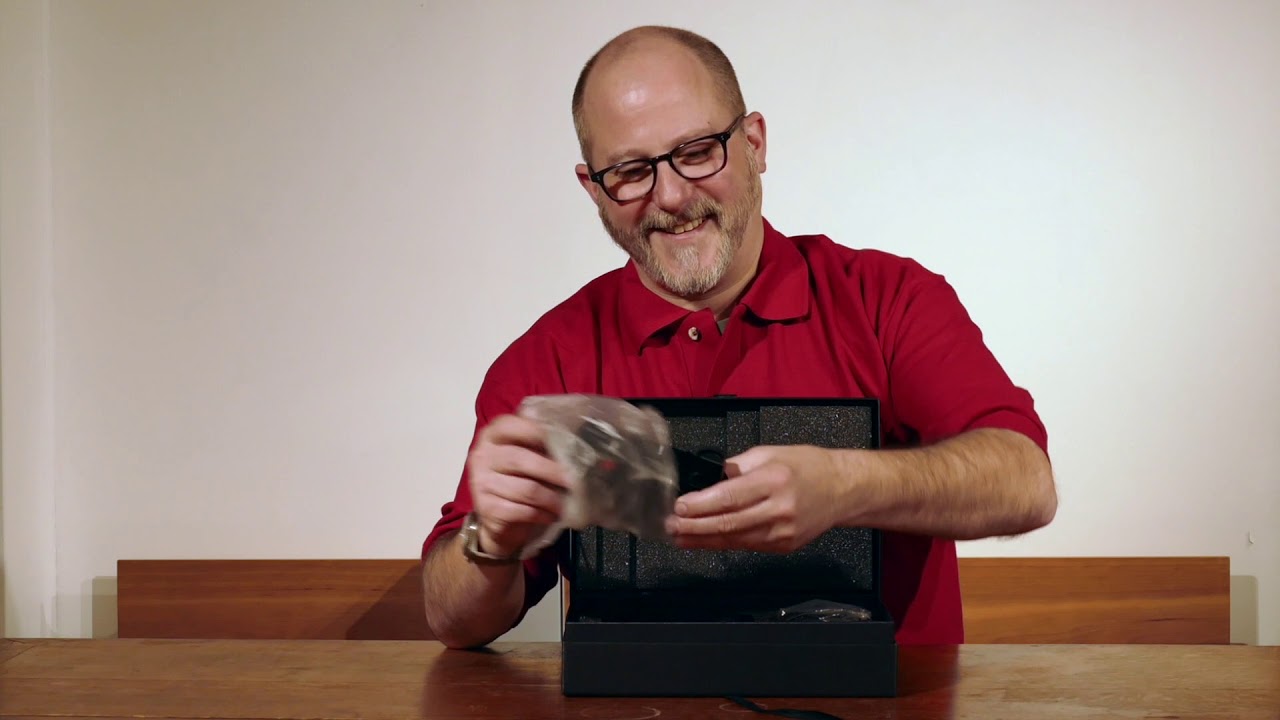 The Leica CL Prime Kit Unboxing