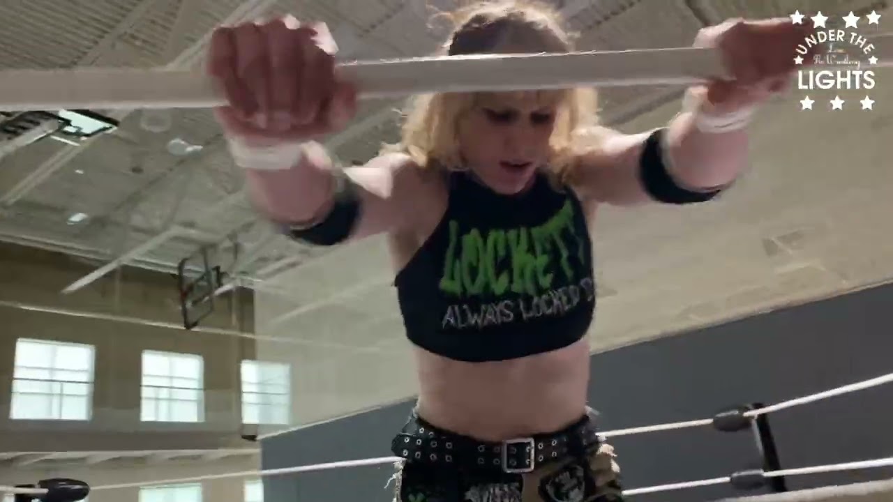 Lauren Lockett vs  Josie Valentine