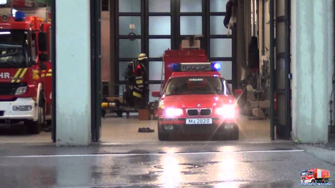 Taxi blockiert Feuerwehr: Reserve ELW BMW + HLF FW 3 BF M&uuml;nchen