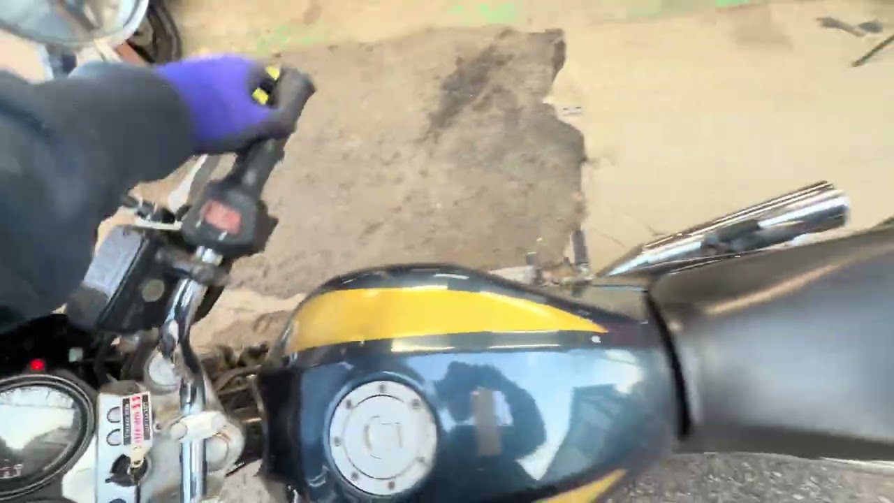 CB750
