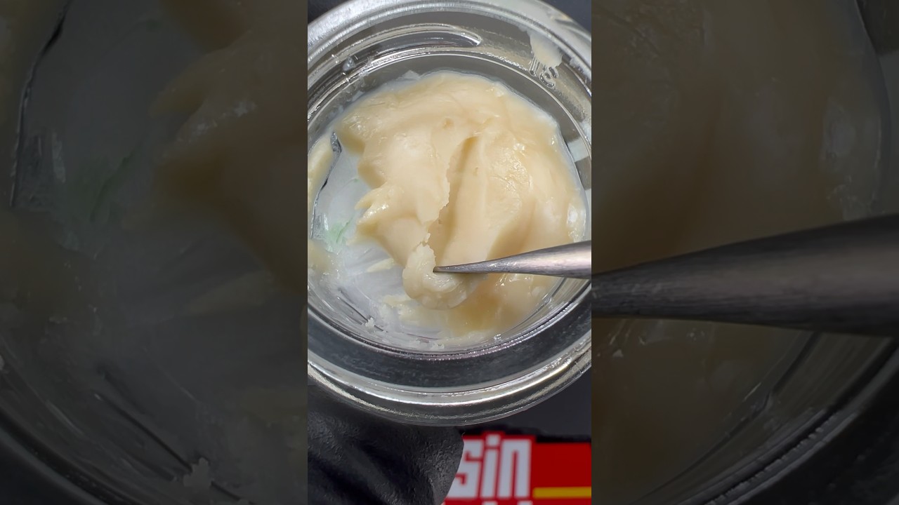 This High Grade Hash rosin is smooth like butter and made using Rosin Evolution equipment🫠🍦