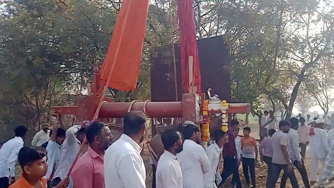 हिंदवी स्वराज्याच्या पहिल्या लढाईचे प्रतीक घुमटेश्वर समाधी मंदिर एक खंदकात महाशिवरात्र उत्साहात