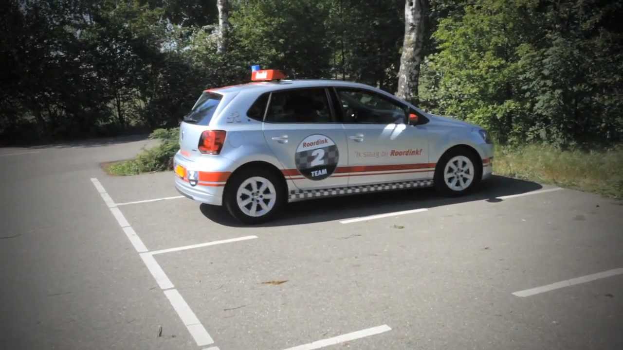 Vooruit in een vak parkeren | Instructievideo's Auto Parkeren | Rijschool Roordink