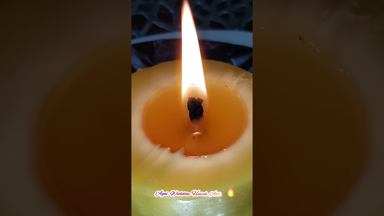le candele fatte con cera d'api.