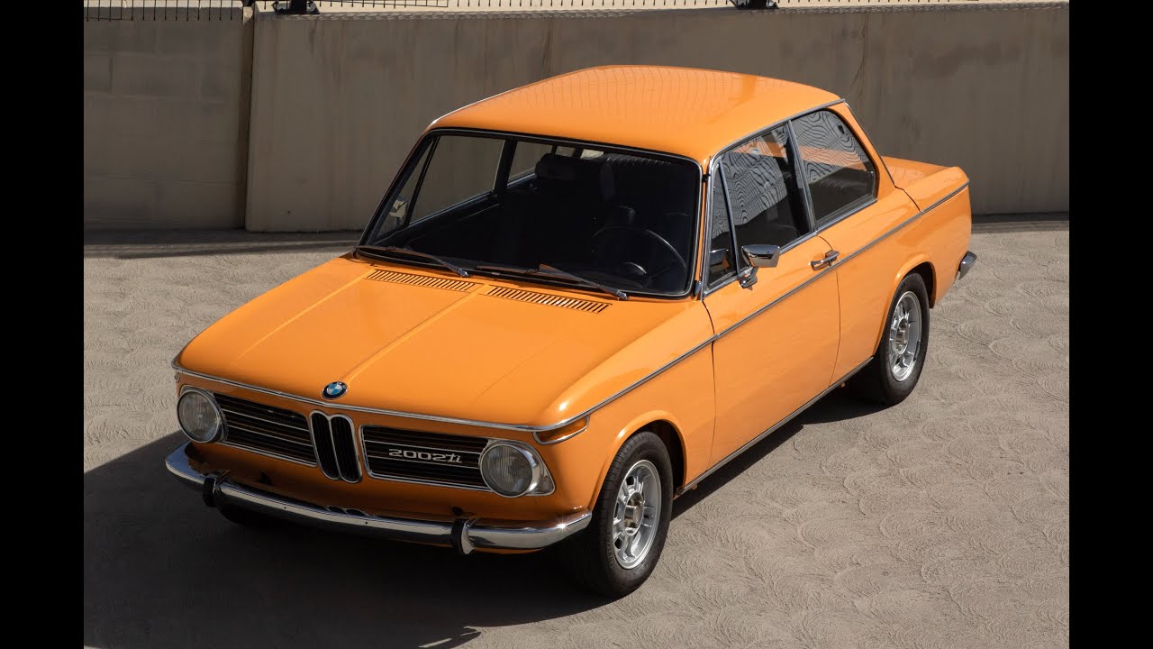 BMW 2002ti Driving