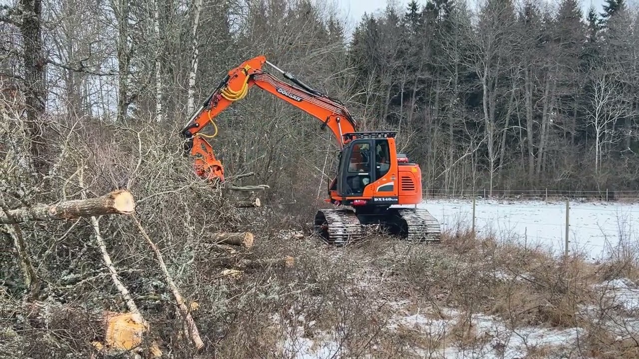 Doosan DX140LCR
