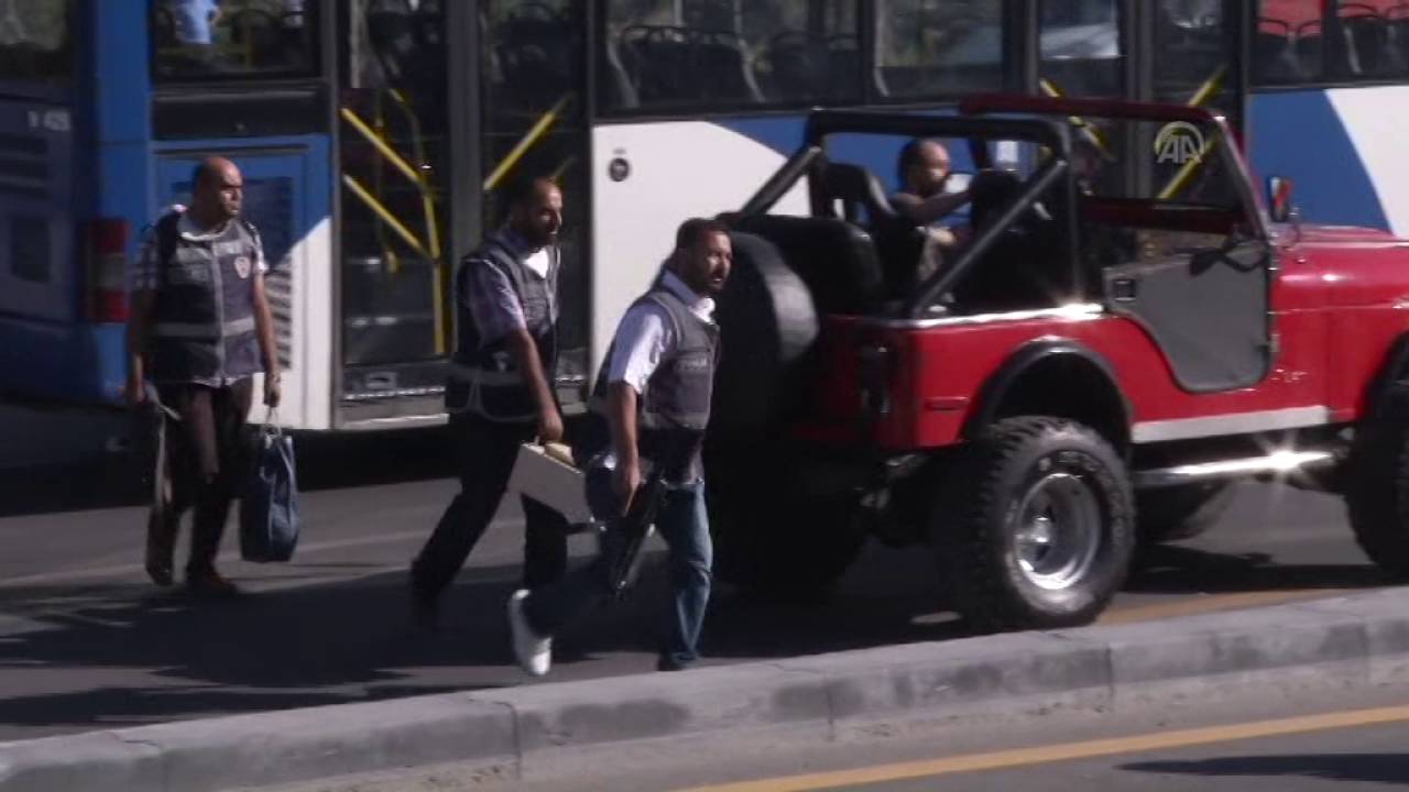 Jandarma Genel Komutanlığı, emniyet özel harekat polislerince ele geçirildi