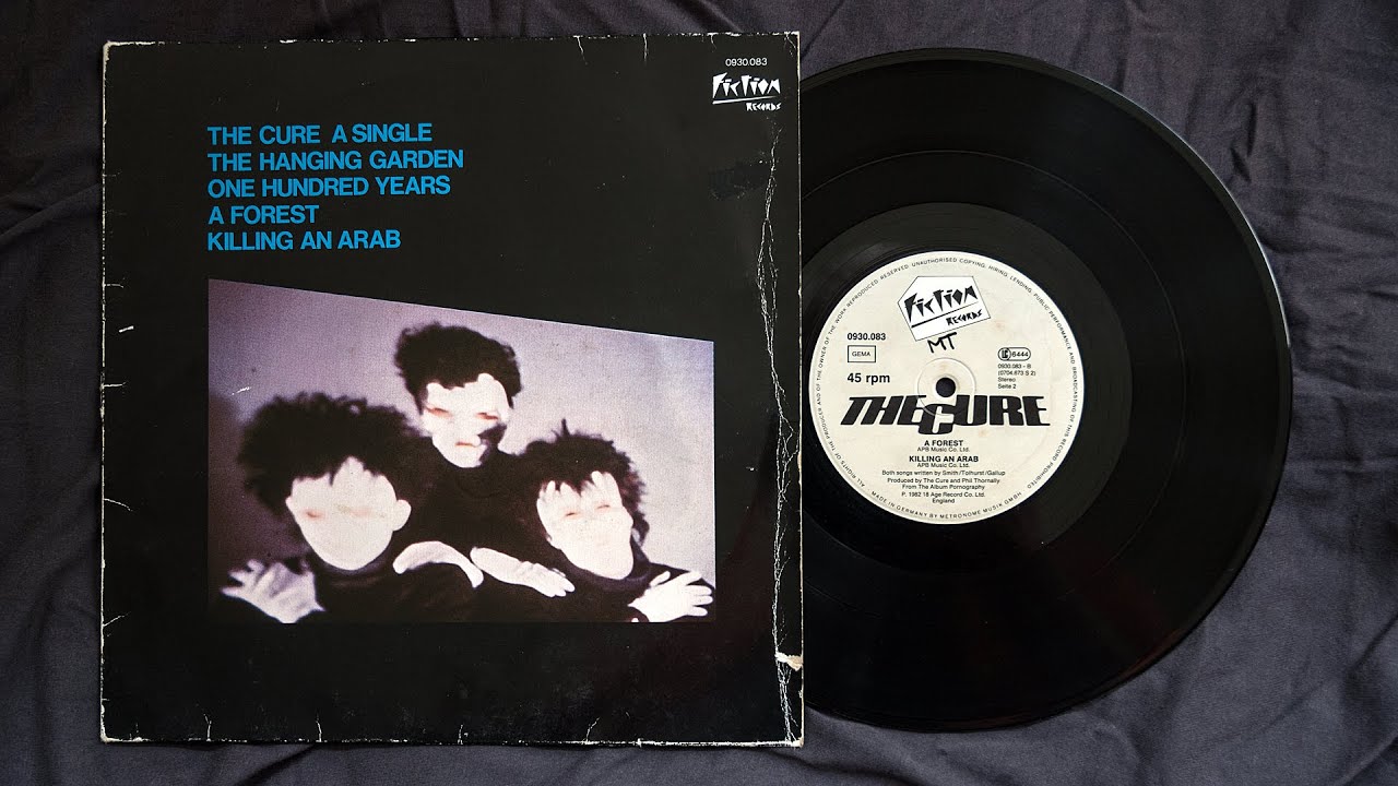 THE CURE - A Forest [Live in Manchester 1982]