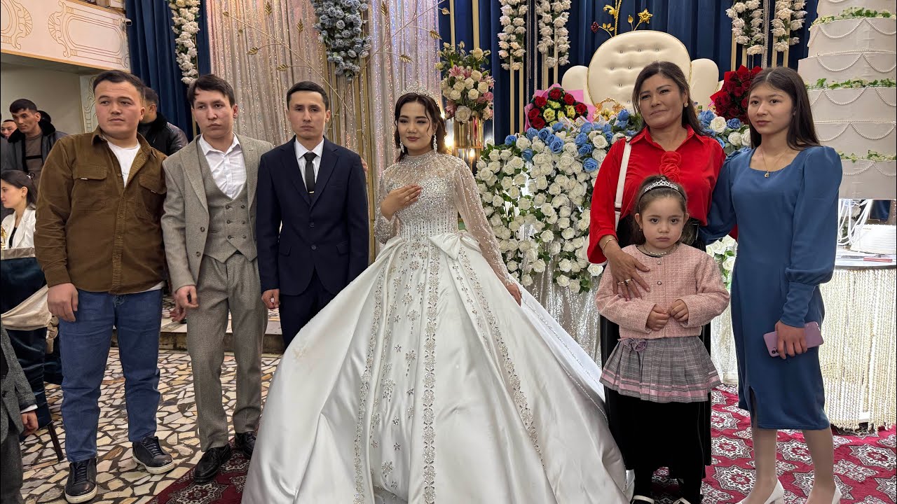 Komolaxonning Qizlar bazmi