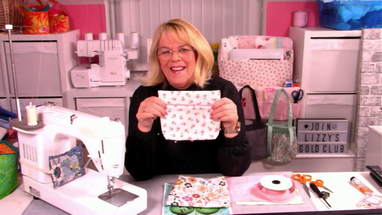 easy sew pouch - Lizzy Curtis