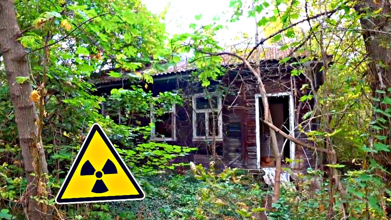 ✅Нашли супер сохранившийся ДОМ в Чернобыле и там РАБОЧИЙ ТРАКТОР