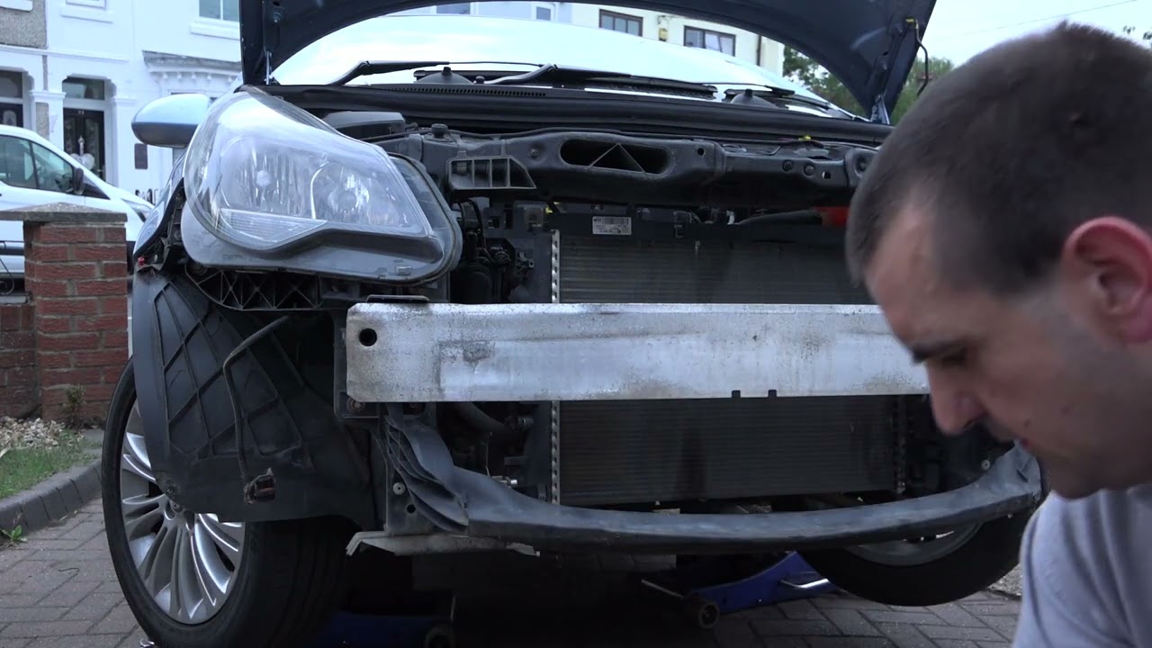 Condenser replacement on Vauxhall Corsa