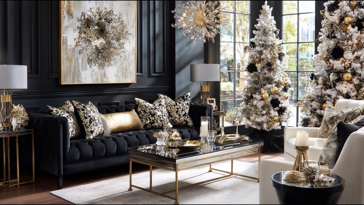 Winter in Black 2025: Bold, Elegant Holiday Home D&eacute;cor Inspiration