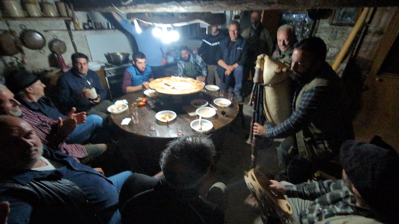 Tarantella del Pollino | Aspettando l'alzata della Pitë l 02 05 2025 | suonata in cantina