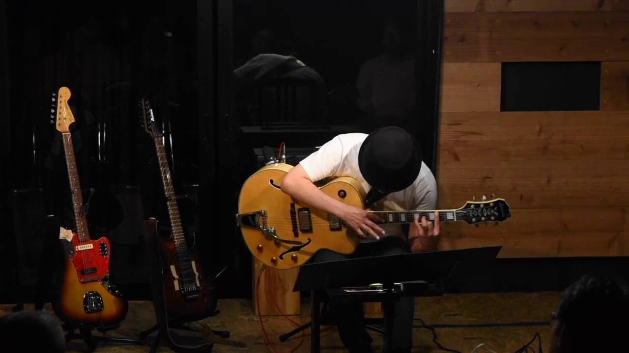 Morton Feldman - The Possibility of a New Work for Electric Guitar (1966)