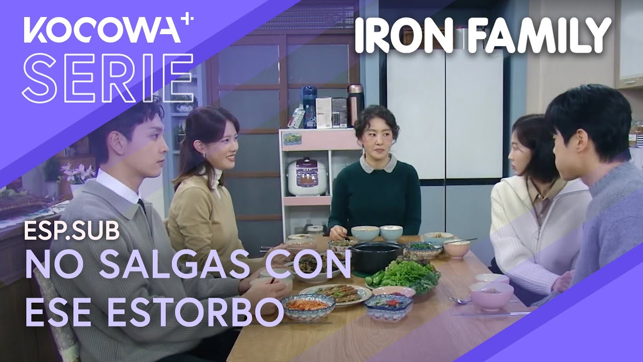 Cena Inc&oacute;moda: Mam&aacute;, Mi Novio Y Mi Ex Juntos! 🍴😬 | El Negocio Familiar EP30 | KOCOWA+ ESPA&Ntilde;OL