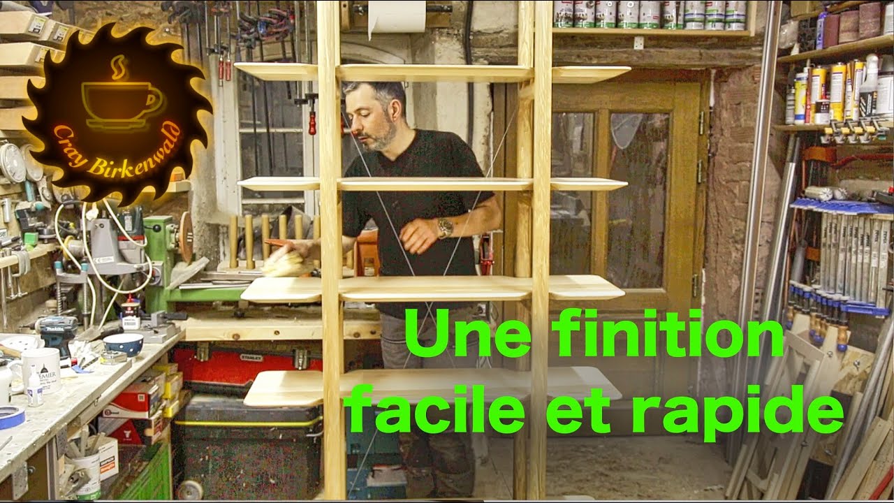 La finition, mettre en valeur et protéger (Une bibliothèque design)