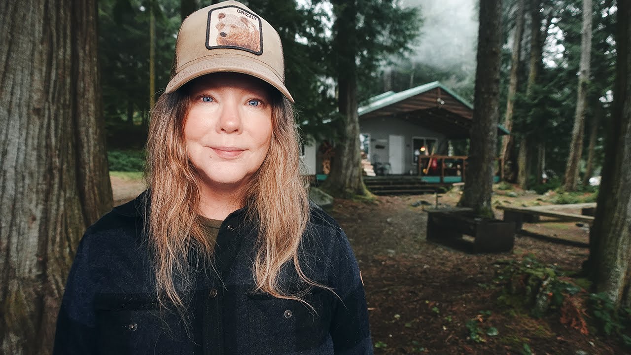 First Signs of Winter in the Wilderness | Off-Grid Cabin Life