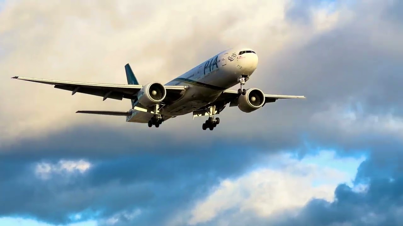 PIA Returns to Manchester Airport After Five-Year Ban | Boeing 777 Arrival